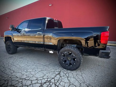 Used 2015 Chevrolet Silverado 2500 High Country w/ Duramax Plus Package AWD/4WD image 3