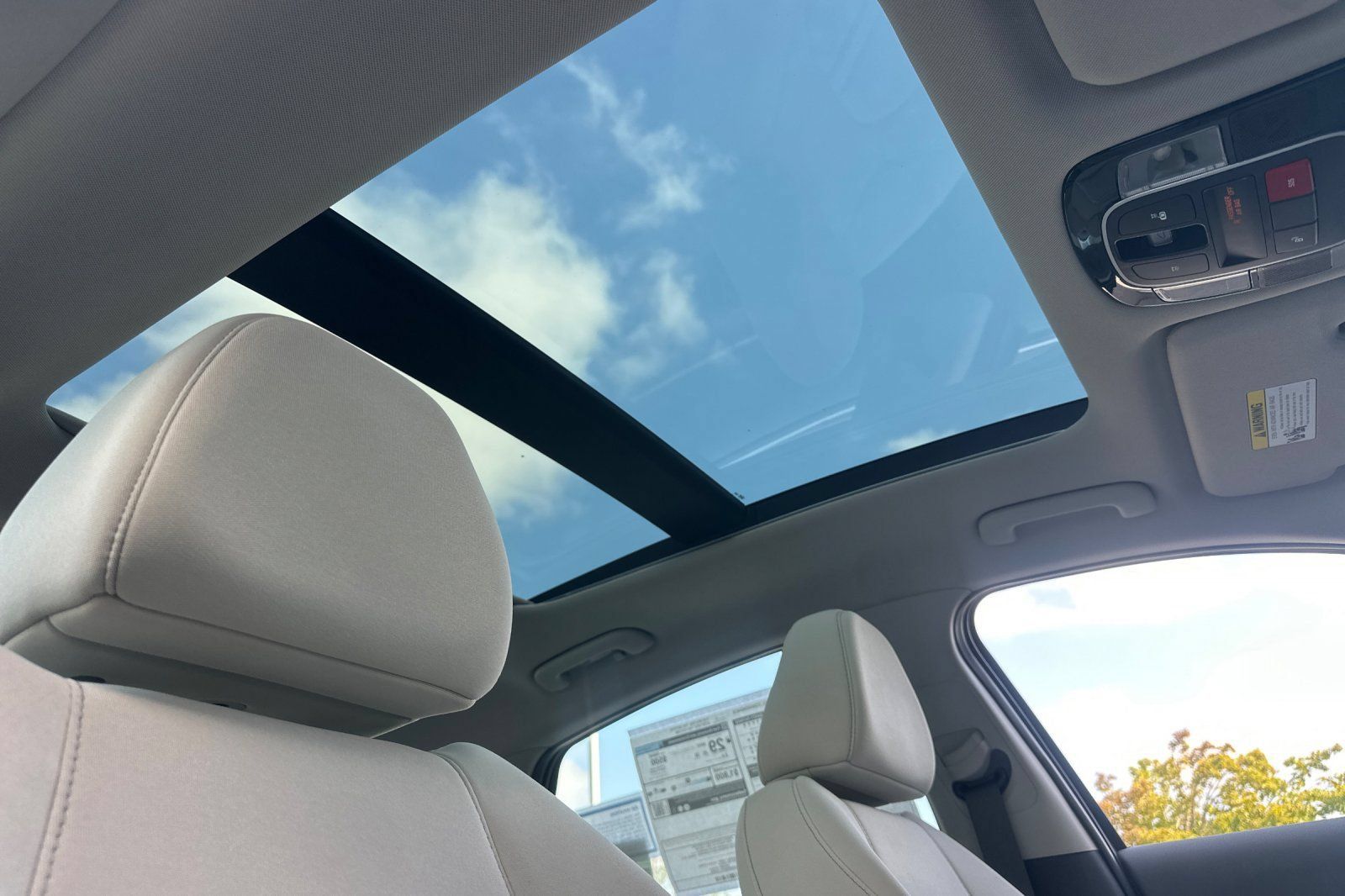 Certified 2025 Hyundai Sonata SEL FWD image 16