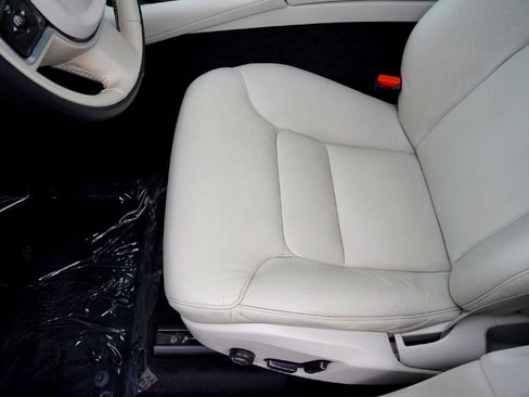 Used 2020 Volvo XC90 T5 Momentum w/ Protection Package Premier image 10