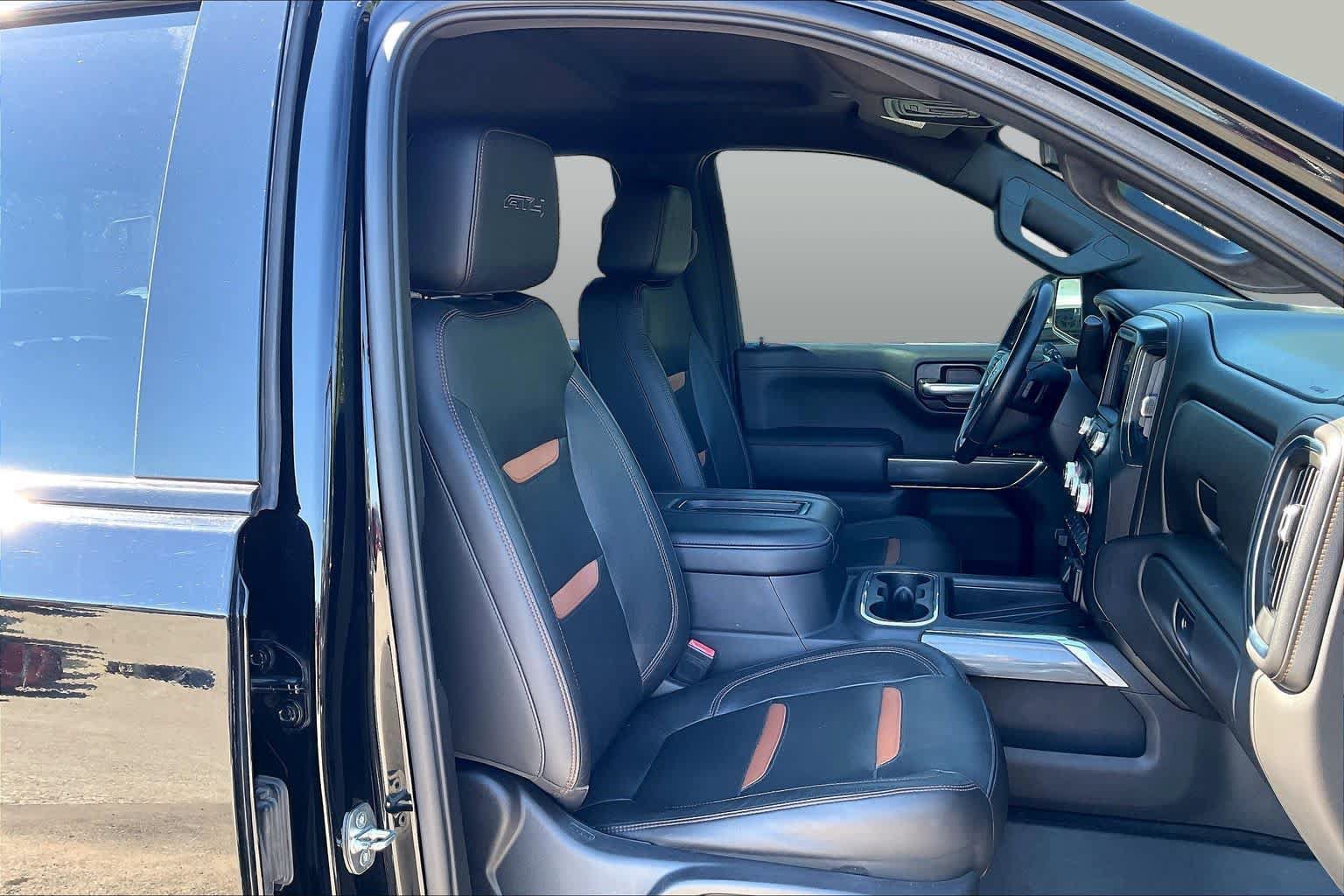 Used 2020 GMC Sierra 1500 AT4 w/ AT4 Premium Package AWD/4WD image 9