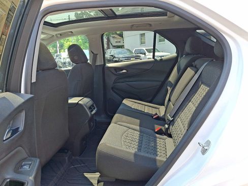 Used 2023 Chevrolet Equinox LT AWD/4WD image 10