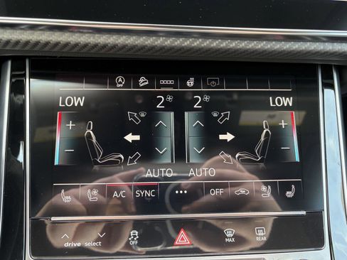 New 2026 Audi SQ8 Premium Plus AWD/4WD image 17