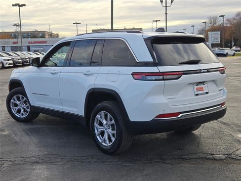 Certified 2022 Jeep Grand Cherokee Limited image 16