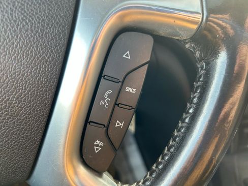 Used 2017 Chevrolet Traverse LT w/ LPO, 'HIT The Road' Package image 21