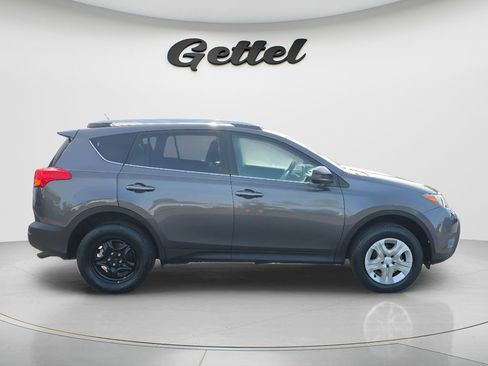 Used 2015 Toyota RAV4 LE FWD image 4