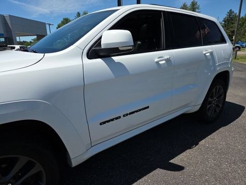 Used 2019 Jeep Grand Cherokee High Altitude AWD/4WD image 37