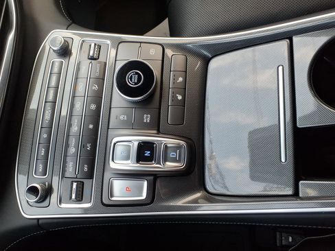 Used 2021 Hyundai Santa Fe SEL w/ Convenience + Premium Package image 28