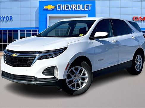 Used 2024 Chevrolet Equinox LT w/ LPO, Floor Liner Package image 3