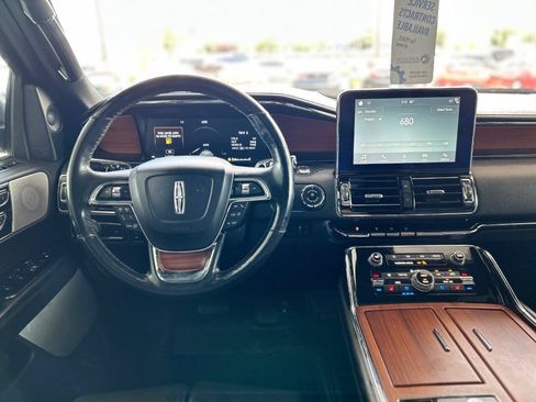 Used 2018 Lincoln Navigator L Reserve w/ Technology Package AWD/4WD image 76