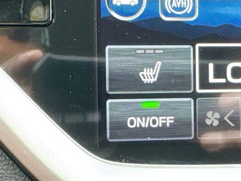 Used 2023 Subaru Ascent Limited w/ Technology Package image 26