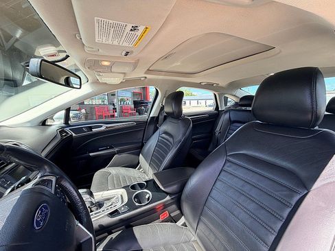 Used 2013 Ford Fusion SE FWD image 10