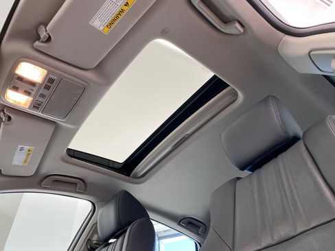 Used 2022 Honda Accord Touring image 14