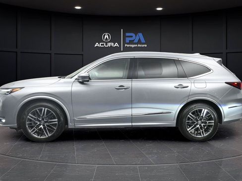 Used 2025 Acura MDX SH-AWD w/ Advance Package image 31