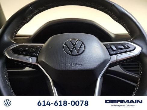 Used 2021 Volkswagen Atlas Cross Sport SE image 27