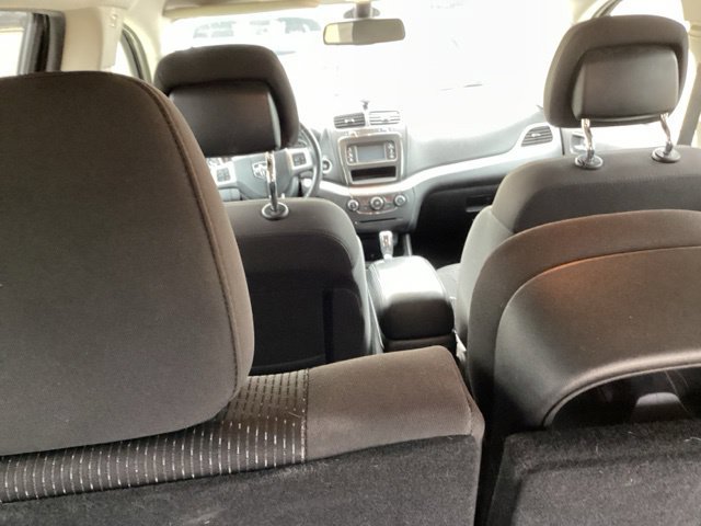 Used 2018 Dodge Journey SE w/ Connectivity Group FWD image 16