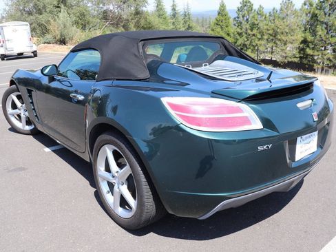 Used 2008 Saturn Sky w/ Premium Trim Package RWD image 6