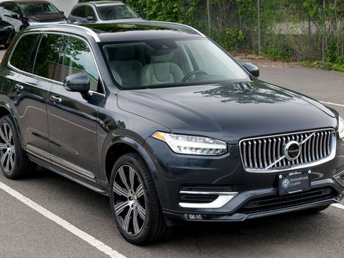Used 2021 Volvo XC90 T6 Inscription w/ Climate Package AWD/4WD image 9