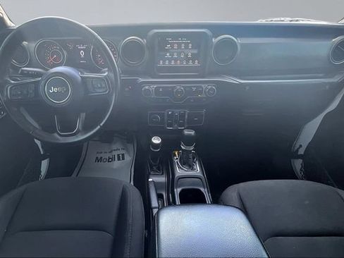 Used 2022 Jeep Gladiator Sport AWD/4WD image 8