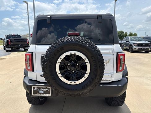 Used 2023 Ford Bronco Big Bend w/ Sasquatch Package AWD/4WD image 4