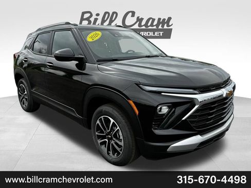 New 2026 Chevrolet TrailBlazer LT w/ Convenience Package AWD/4WD image 1