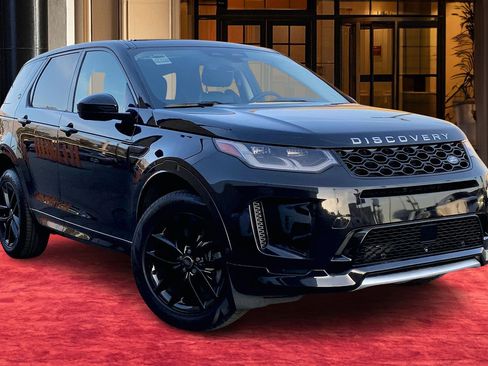 Used 2024 Land Rover Discovery Sport S image 2