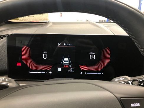 Certified 2026 Kia Sportage X-Line w/ X-Line Premium Package AWD/4WD image 9