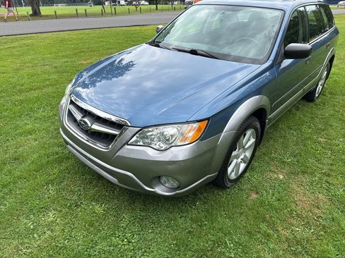 Used 2009 Subaru Outback 2.5i Special Edition AWD/4WD image 5