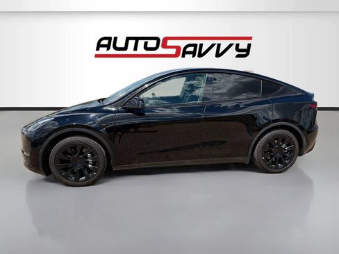Used 2021 Tesla Model Y Long Range AWD/4WD image 4