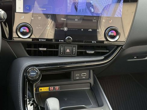 Used 2026 Lexus NX 350h AWD w/ Premium Package image 18