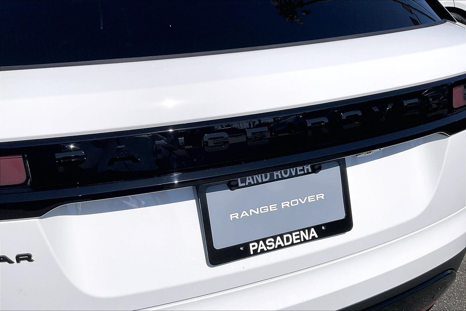 New 2026 Land Rover Range Rover Velar S AWD/4WD image 9