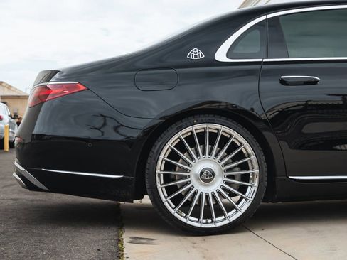 Used 2023 Mercedes-Benz Maybach S 580 4MATIC image 13