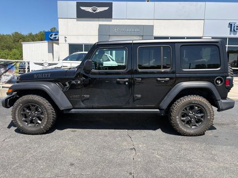 Used 2022 Jeep Wrangler Unlimited Sport AWD/4WD image 4