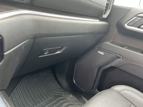 Used 2023 Chevrolet Silverado 1500 LTZ w/ LTZ Convenience Package II image 11