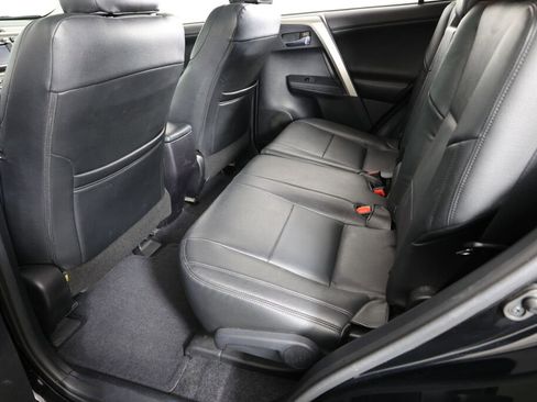 Used 2015 Toyota RAV4 XLE AWD/4WD image 17