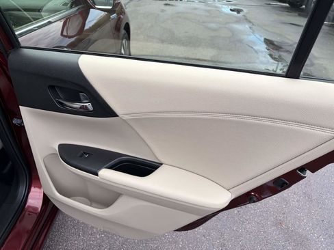 Used 2017 Honda Accord EX-L image 24