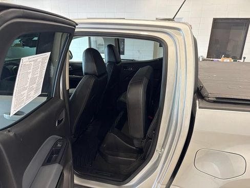 Used 2017 Chevrolet Colorado Z71 AWD/4WD image 18