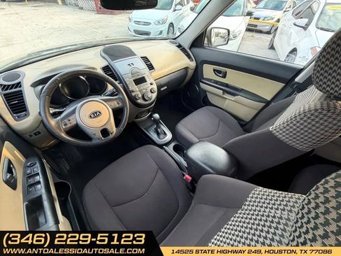 Used 2011 Kia Soul ! image 11