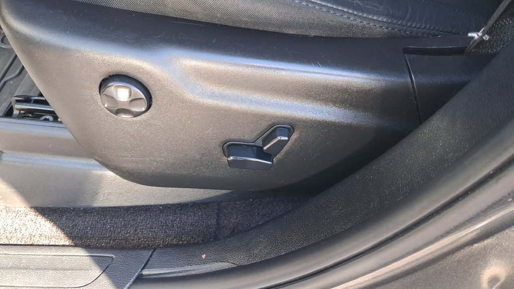 Used 2019 Dodge Durango SXT AWD/4WD image 29