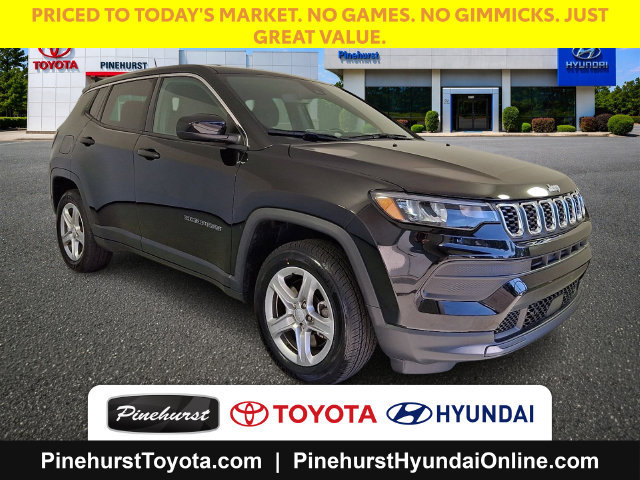 Used 2024 Jeep Compass Sport AWD/4WD image 1