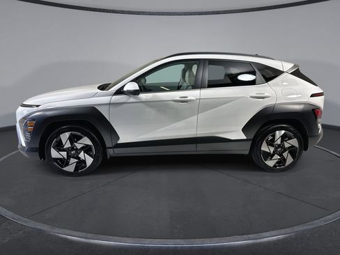 Used 2024 Hyundai Kona Limited FWD image 5