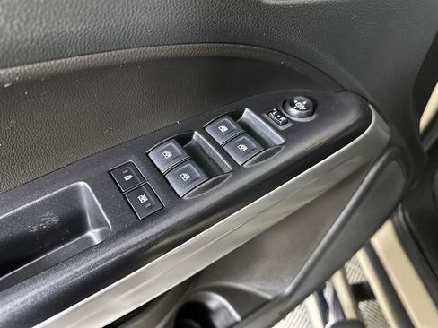 Used 2022 Chevrolet Colorado ZR2 w/ Colorado ZR2 Bison Edition image 23