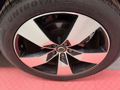 Used 2019 Volvo XC40 T5 Momentum AWD/4WD image 43