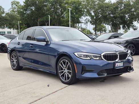 Used 2022 BMW 330i Sedan w/ Premium Package RWD image 3