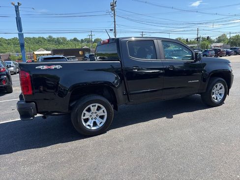 Used 2022 Chevrolet Colorado LT AWD/4WD image 8