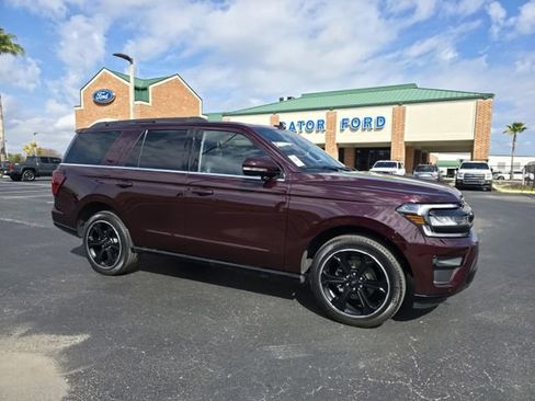 Certified 2024 Ford Expedition Limited image 2