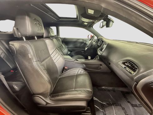 Used 2016 Dodge Challenger SRT Hellcat RWD image 27