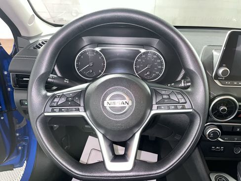 Used 2023 Nissan Sentra SV image 16