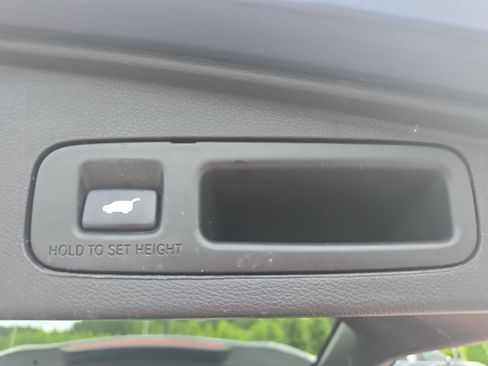 Used 2019 Honda CR-V Touring image 12