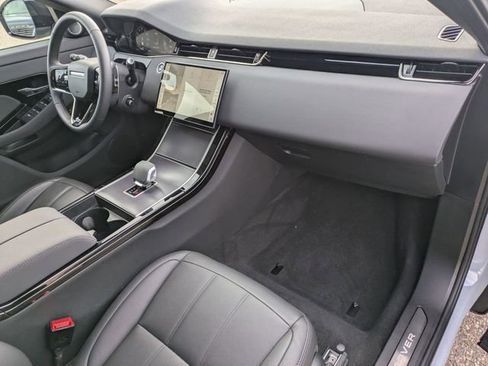 Used 2026 Land Rover Range Rover Evoque Dynamic SE image 19