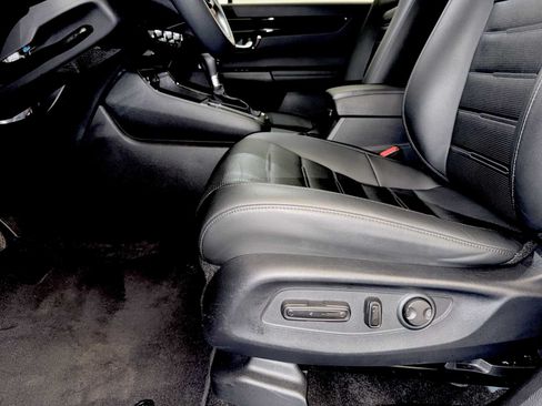 Used 2024 Honda CR-V EX-L image 10